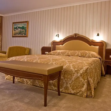 Хотел Berlin Park Vitosha София